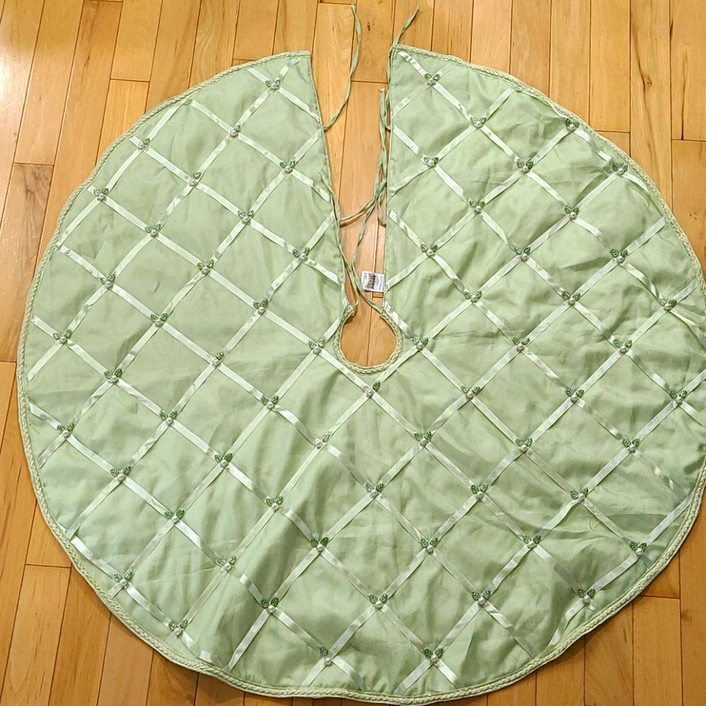 Martha Stewart Christmas Tree Skirt